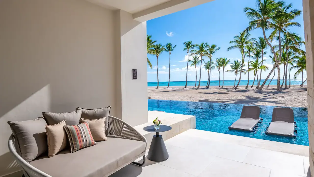 Modern swim-up room with pool views