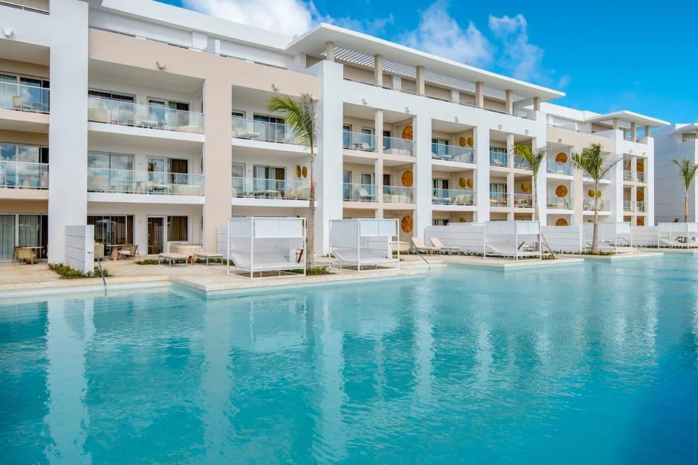 Luxurious swim-up room with direct pool access